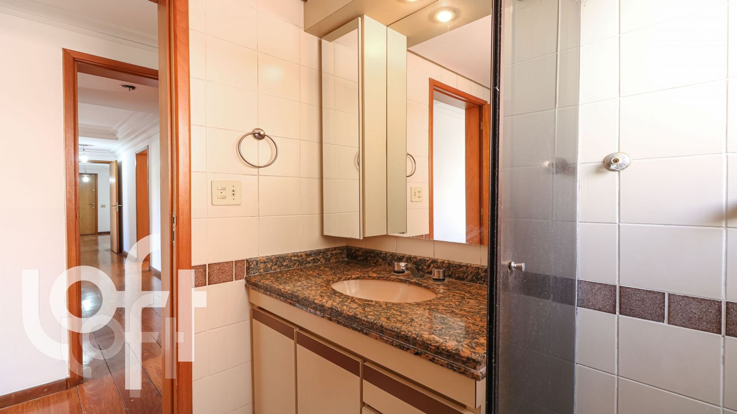 Apartamento à venda com 4 quartos, 200m² - Foto 32