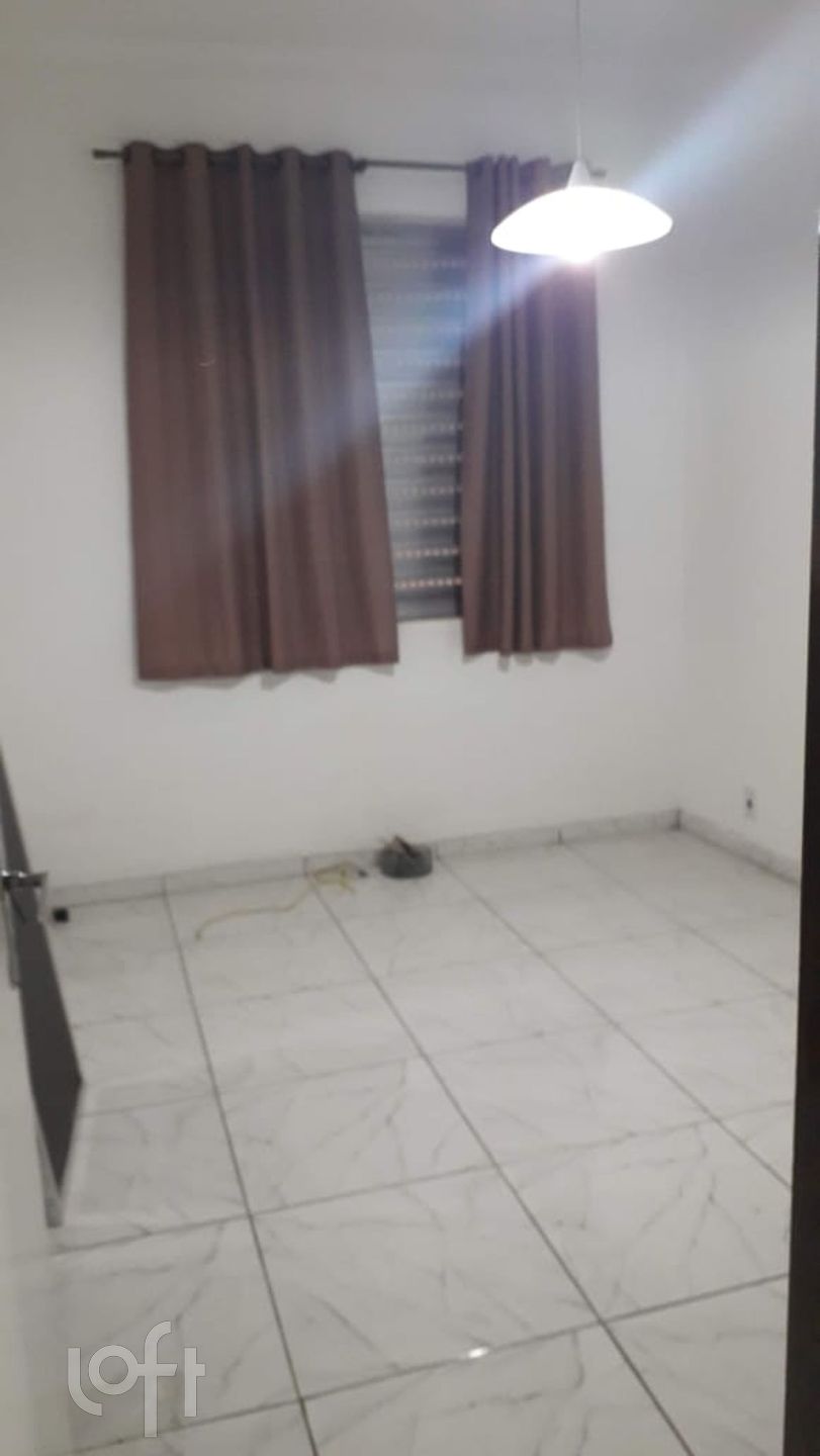 Apartamento à venda com 2 quartos, 70m² - Foto 4