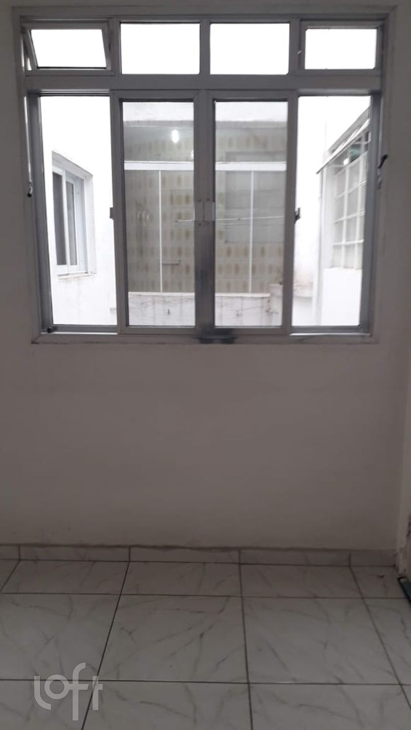 Apartamento à venda com 2 quartos, 70m² - Foto 2