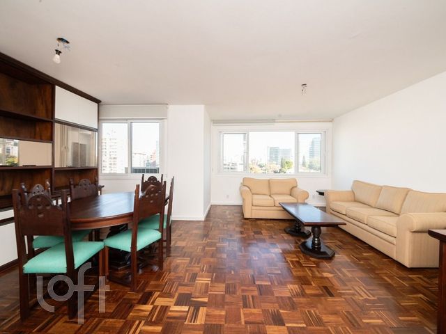 Apartamento com 130m², 3 dormitórios, 1 suíte, 2 vagas, Boa Vista em Porto Alegre