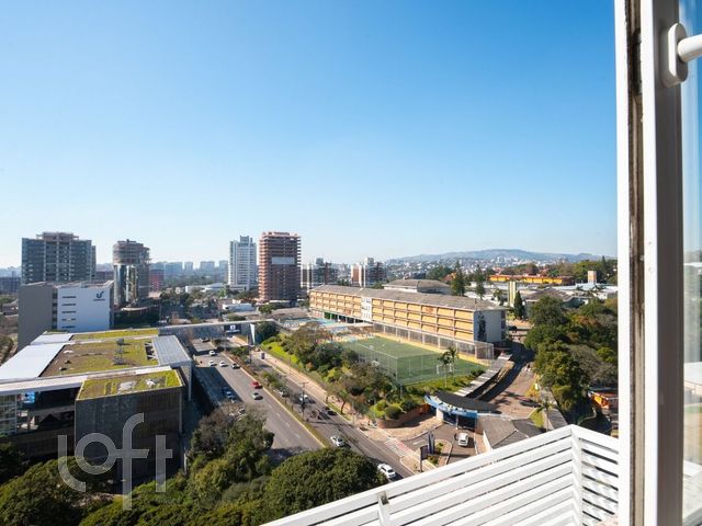 Apartamento com 130m², 3 dormitórios, 1 suíte, 2 vagas, Boa Vista em Porto Alegre