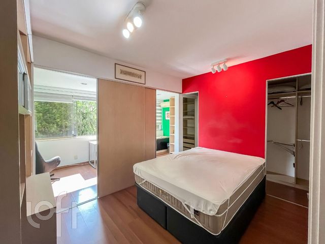 Apartamento com 85m², 2 dormitórios, 1 suíte, 1 vaga, Bom Fim em Porto Alegre