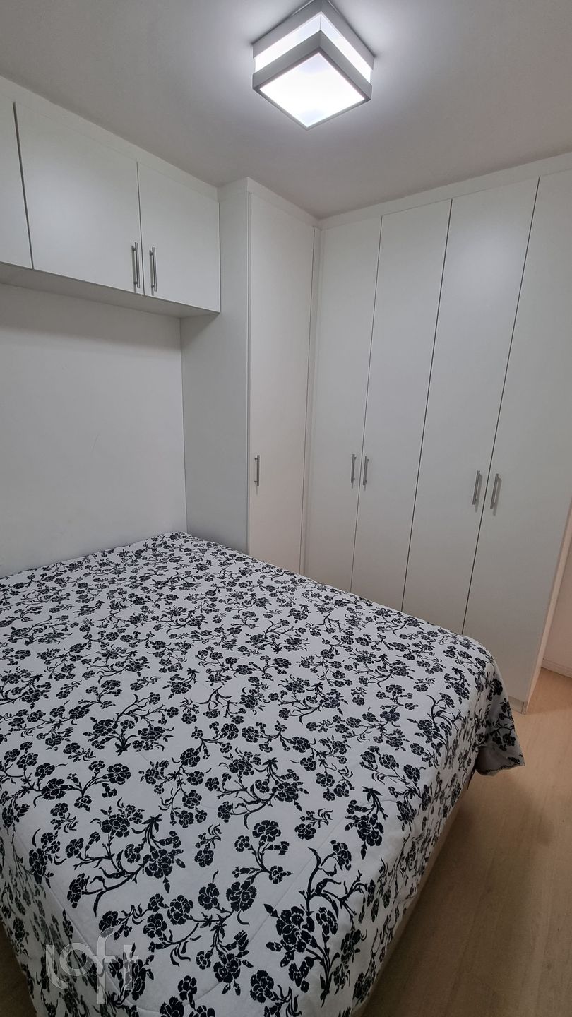 Apartamento à venda com 2 quartos, 45m² - Foto 2