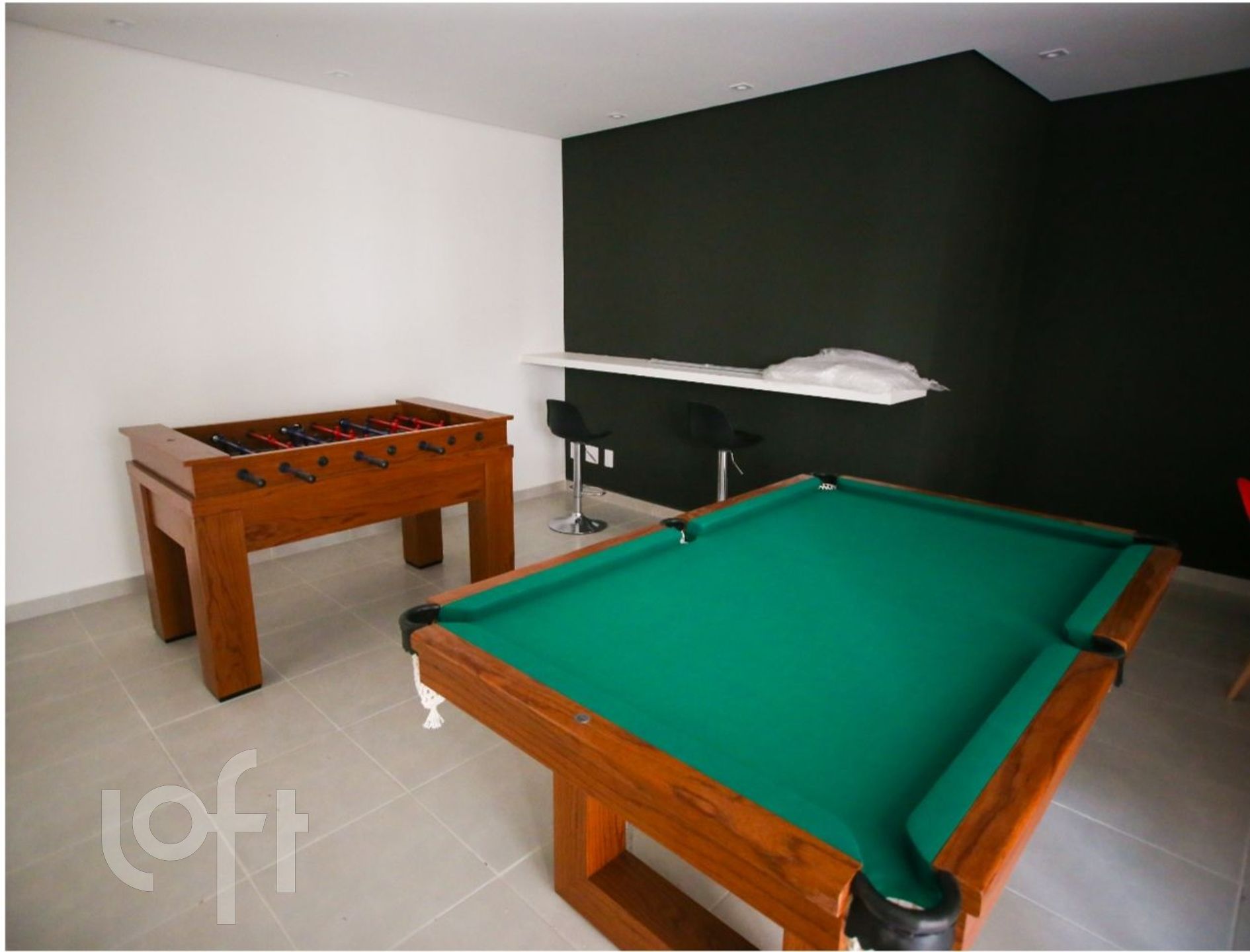 Apartamento à venda com 2 quartos, 42m² - Foto 2