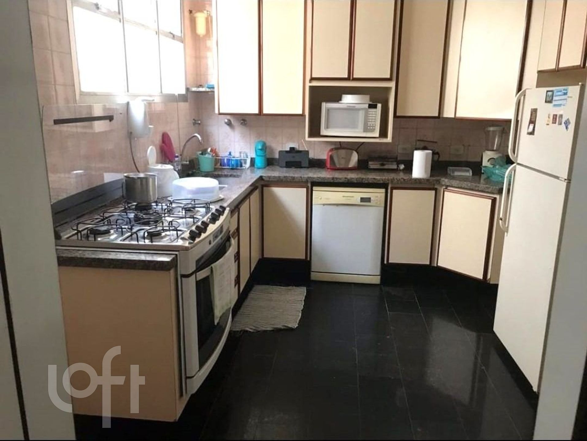 Casa para alugar com 4 quartos, 360m² - Foto 28