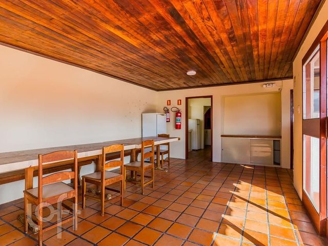 Apartamento com 103m², 3 dormitórios, 1 vaga, Menino Deus em Porto Alegre