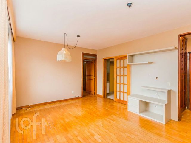 Apartamento com 103m², 3 dormitórios, 1 vaga, Santa Cecília em Porto Alegre