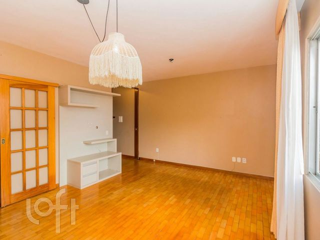 Apartamento com 103m², 3 dormitórios, 1 vaga, Santa Cecília em Porto Alegre