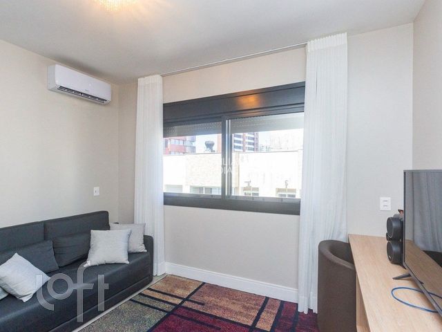 Apartamento com 45m², 1 dormitório, 1 vaga, Petrópolis em Porto Alegre