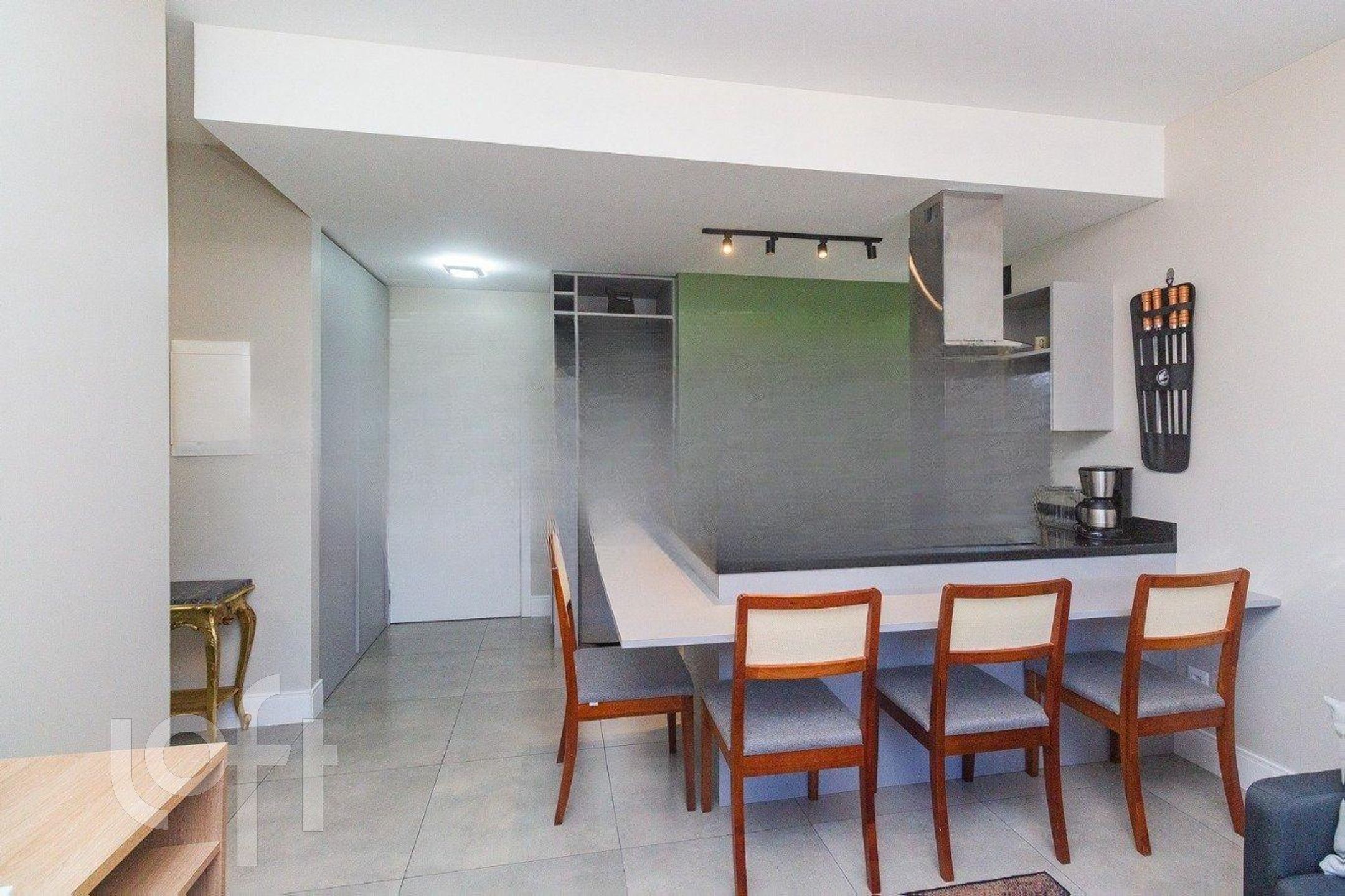 Apartamento com 45m², 1 dormitório, 1 vaga, Petrópolis em Porto Alegre