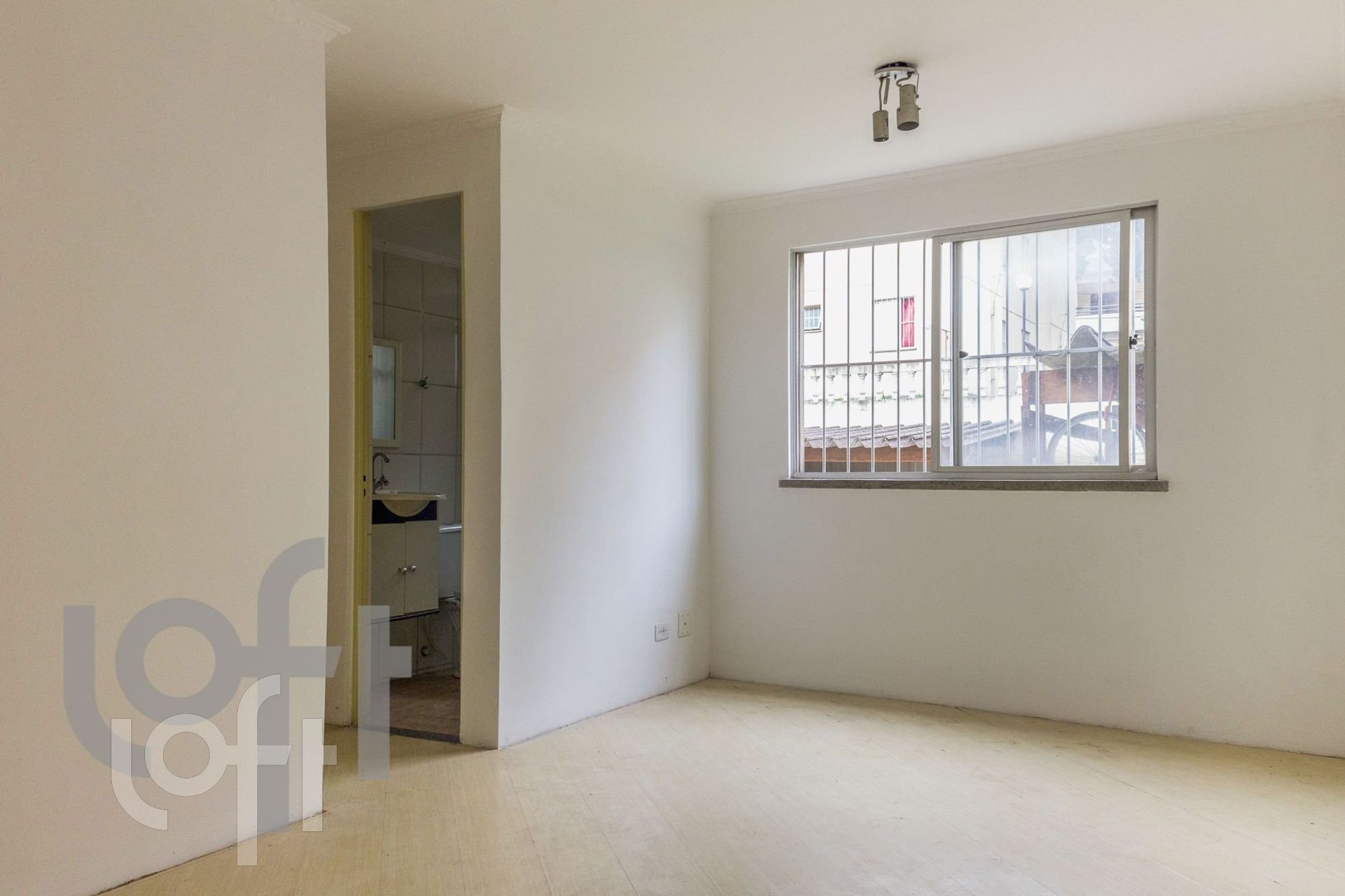 Apartamento à venda com 2 quartos, 56m² - Foto 1