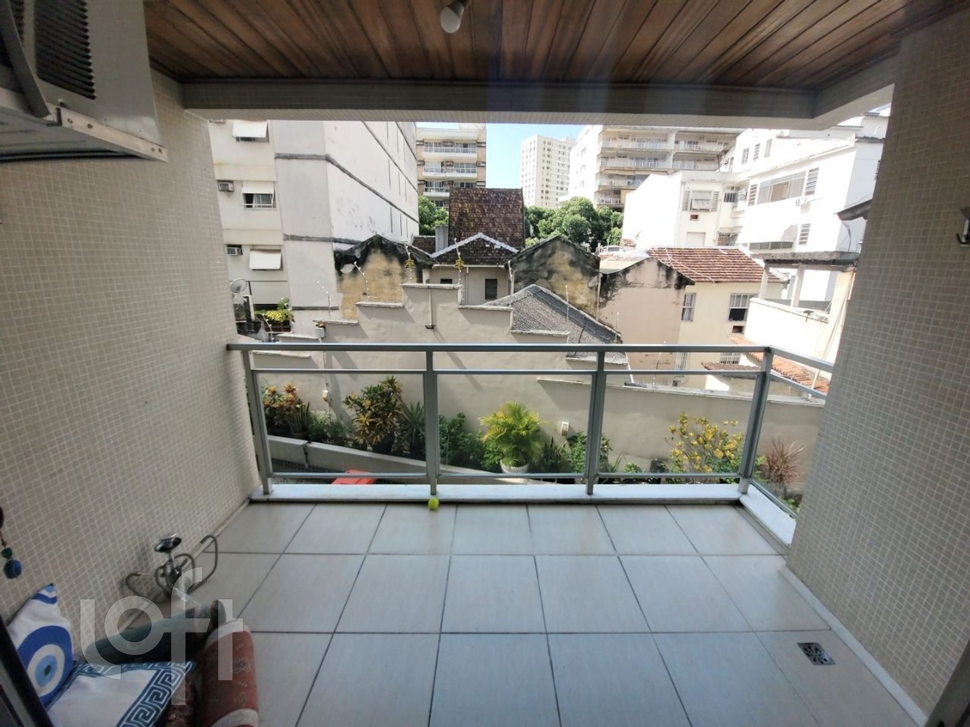 Apartamento à venda com 3 quartos, 101m² - Foto 3