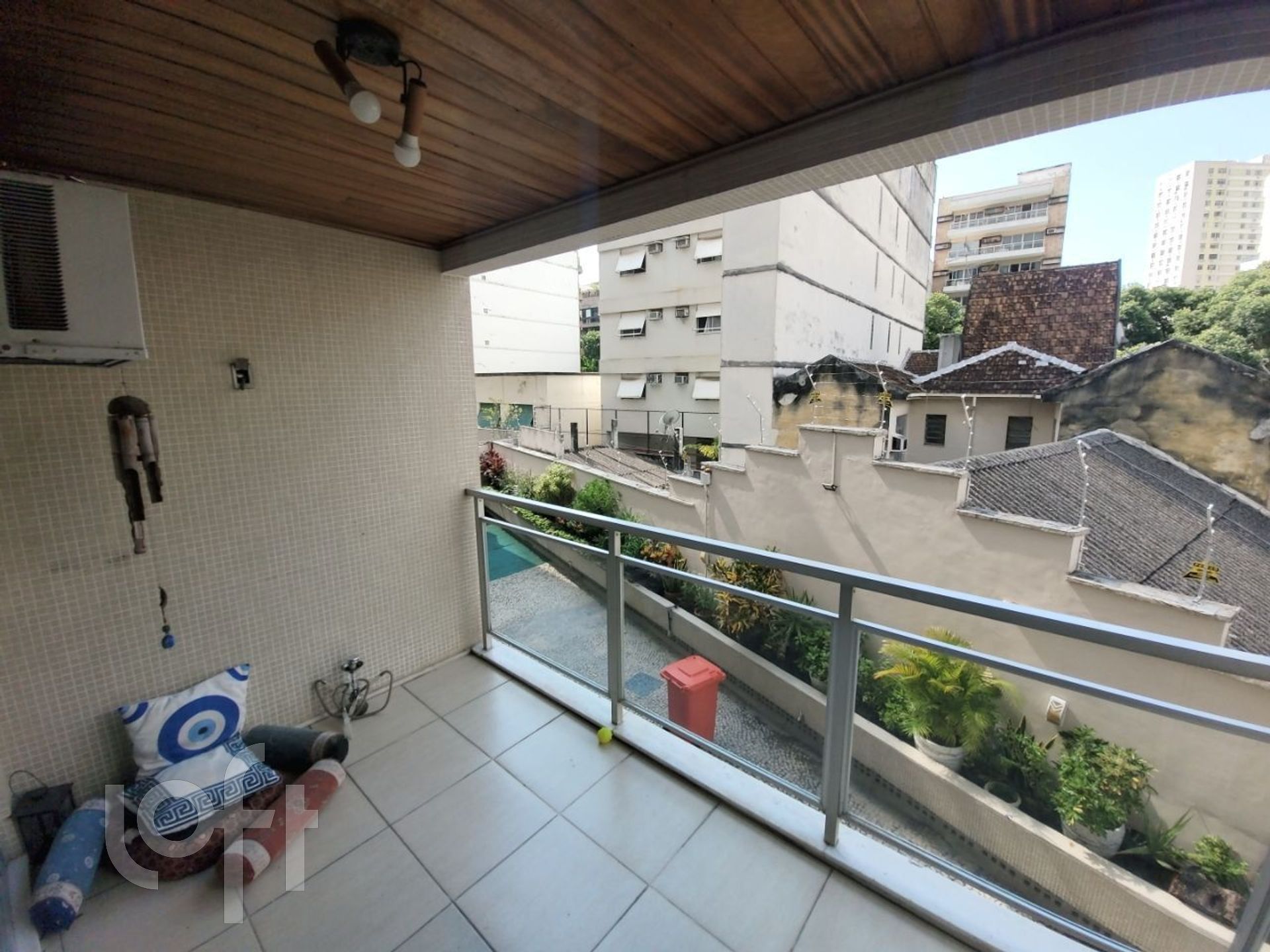 Apartamento à venda com 3 quartos, 101m² - Foto 4