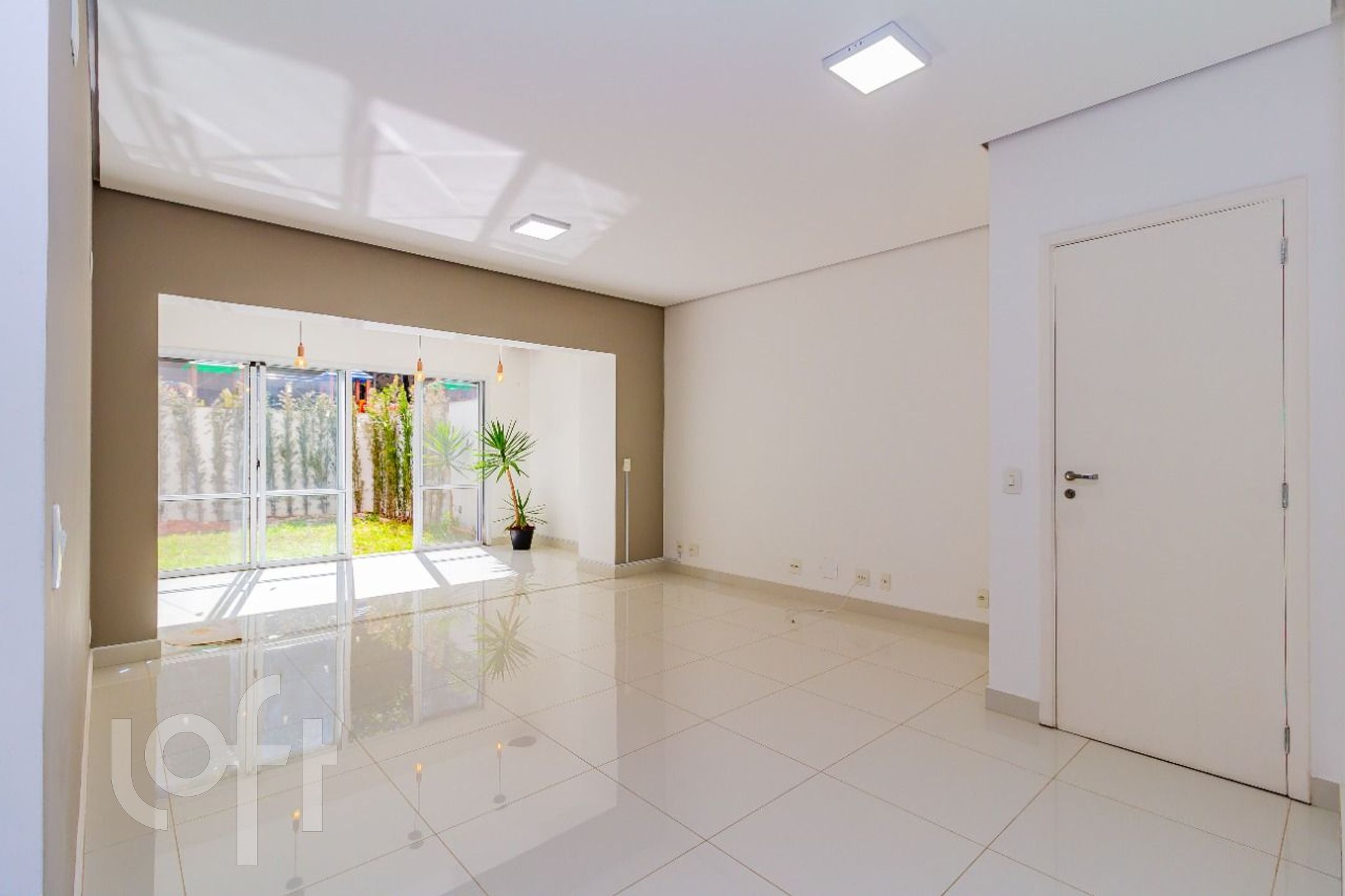 Apartamento à venda com 3 quartos, 186m² - Foto 1