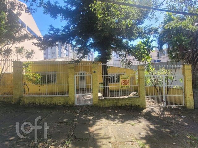 Casa com 305m², 3 dormitórios, 4 vagas, Cristo Redentor em Porto Alegre