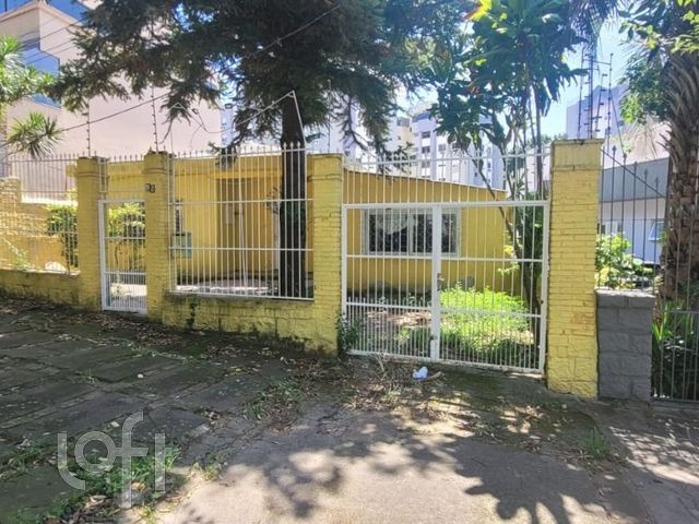 Casa com 305m², 3 dormitórios, 4 vagas, Cristo Redentor em Porto Alegre