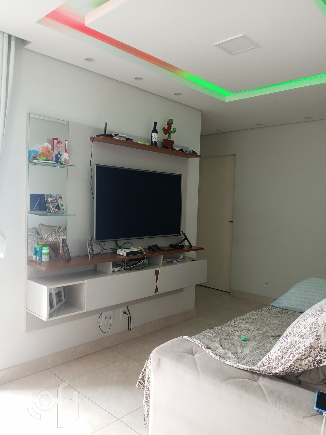 Apartamento à venda com 2 quartos, 50m² - Foto 1