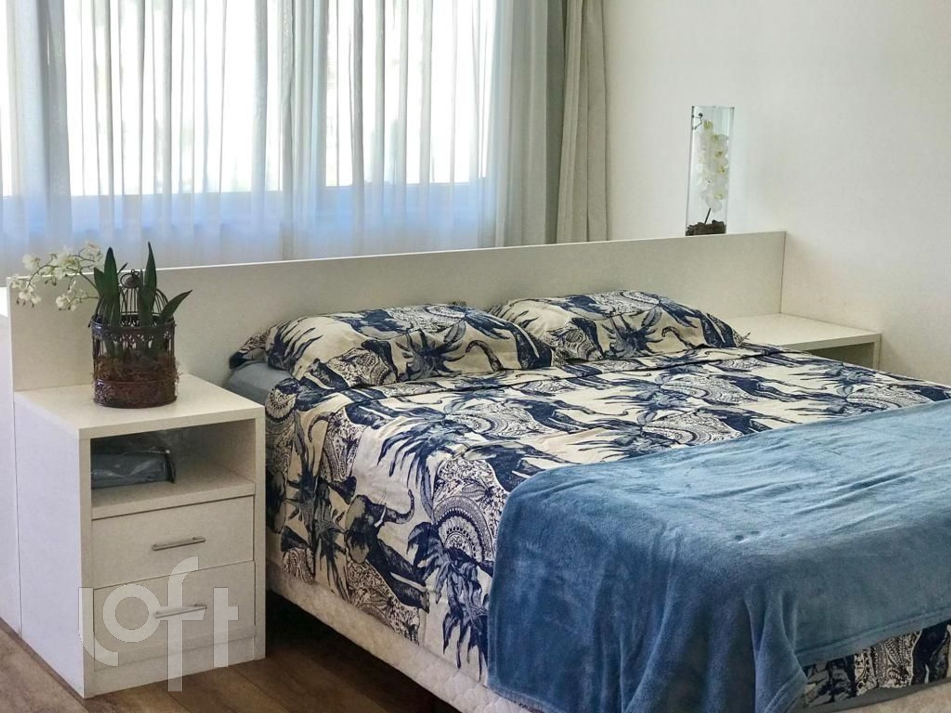 Apartamento à venda com 2 quartos, 70m² - Foto 4