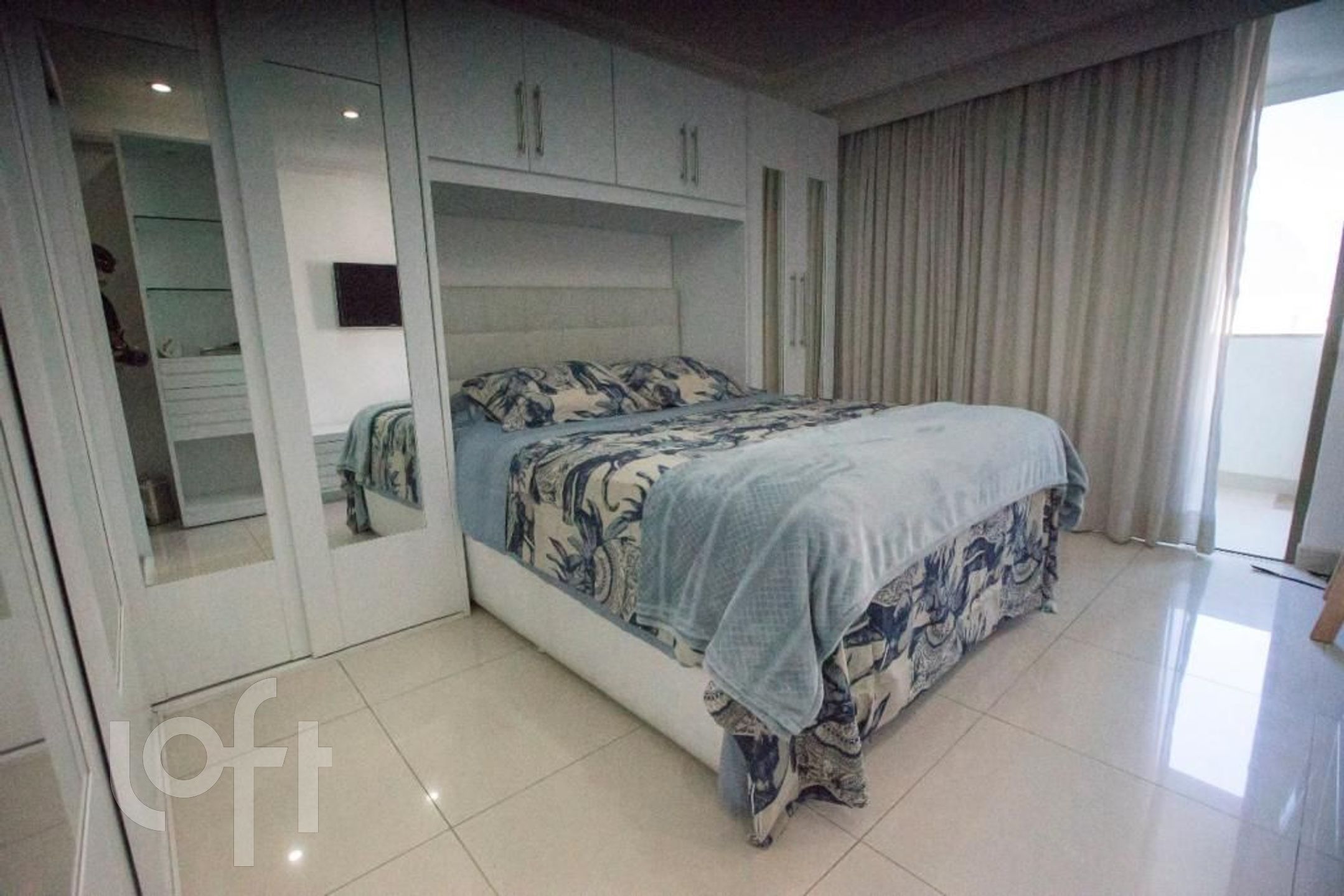 Apartamento à venda com 2 quartos, 70m² - Foto 18