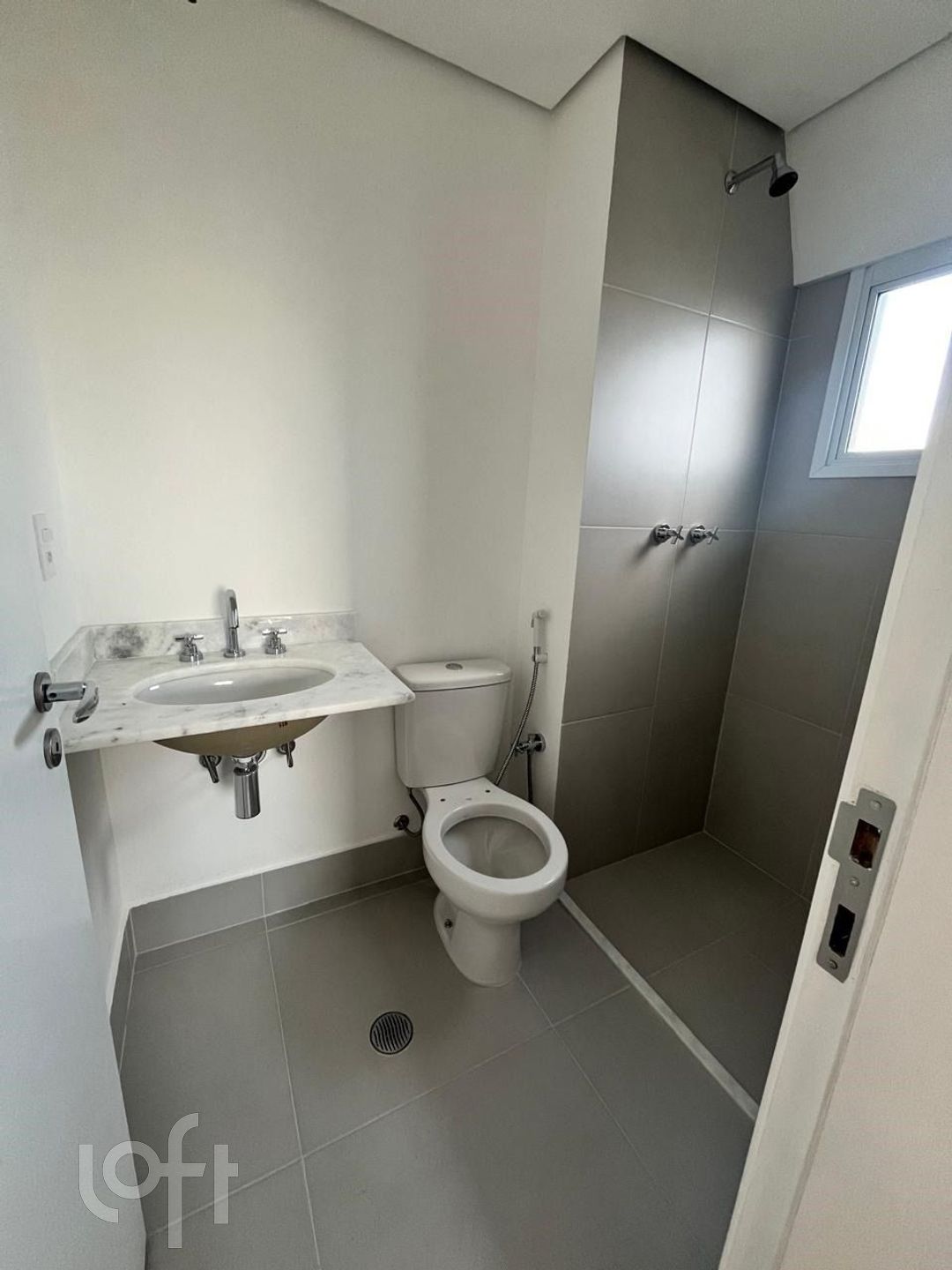 Apartamento à venda com 2 quartos, 62m² - Foto 12