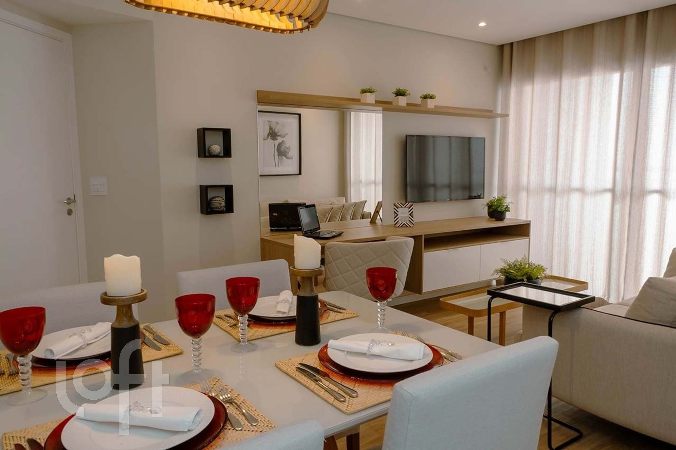 Apartamento à venda com 2 quartos, 62m² - Foto 1
