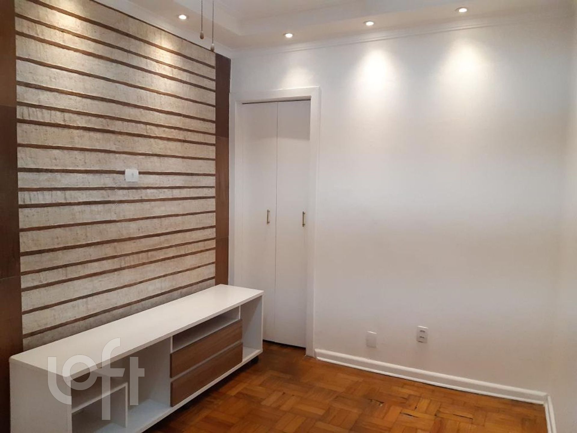 Apartamento à venda com 3 quartos, 74m² - Foto 1