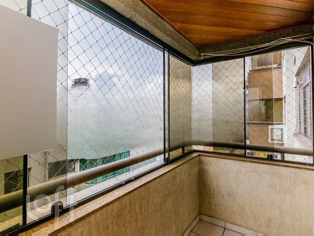Apartamento com 58m², 2 dormitórios, 1 vaga, Menino Deus em Porto Alegre