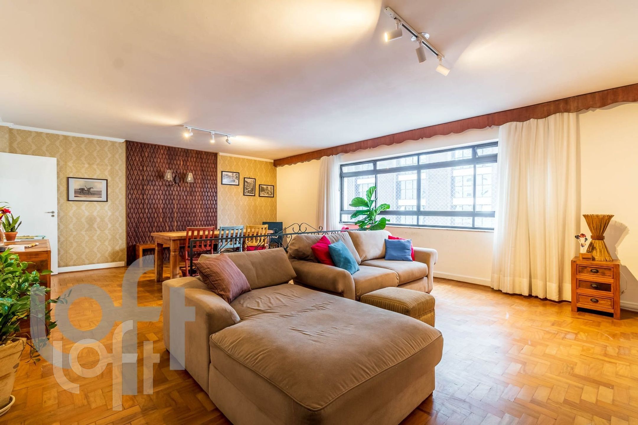 Apartamento à venda com 3 quartos, 176m² - Foto 1