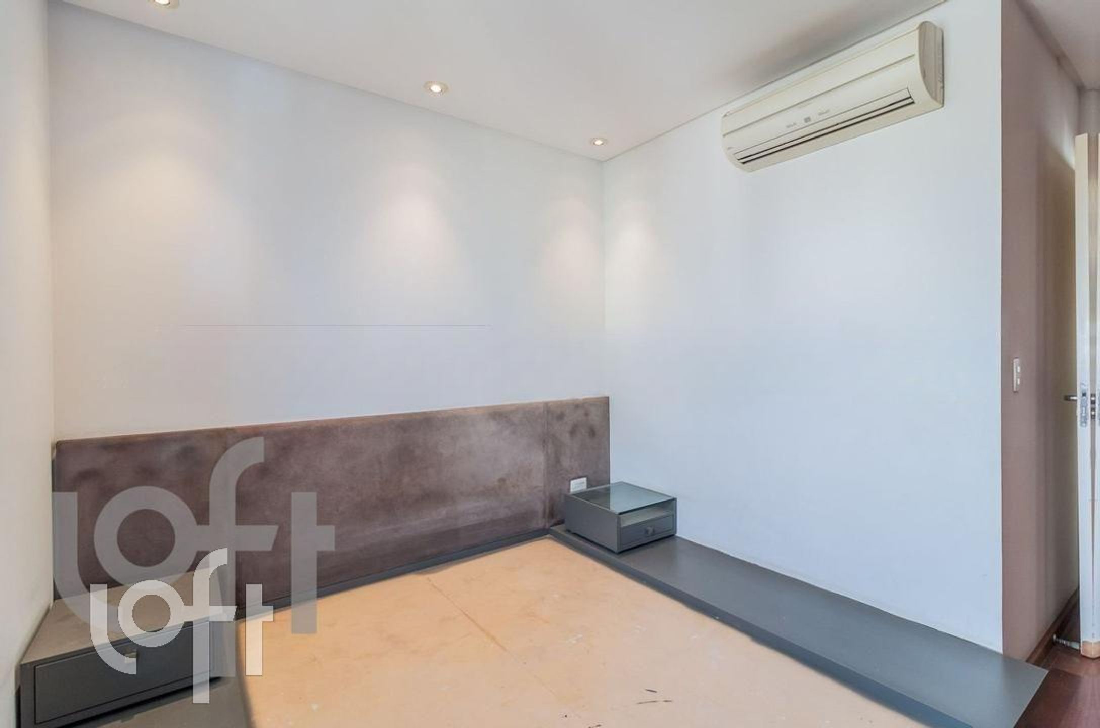 Apartamento à venda com 3 quartos, 90m² - Foto 12