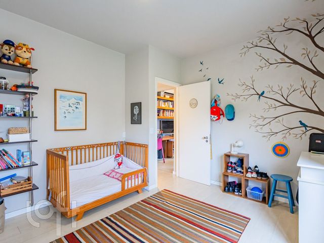 Apartamento com 81m², 2 dormitórios, 1 suíte, 1 vaga, Rio Branco em Porto Alegre