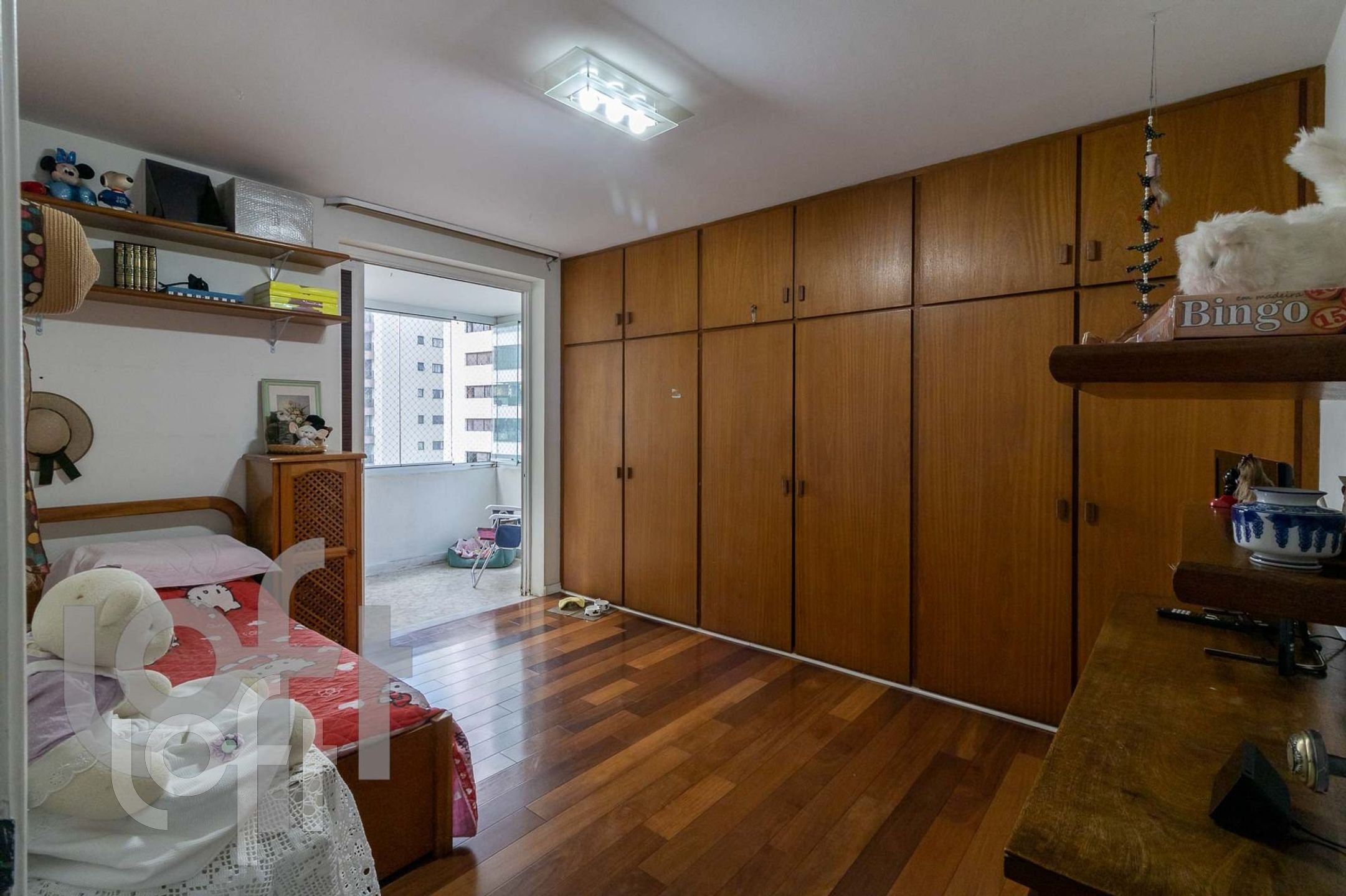 Apartamento à venda com 3 quartos, 200m² - Foto 10