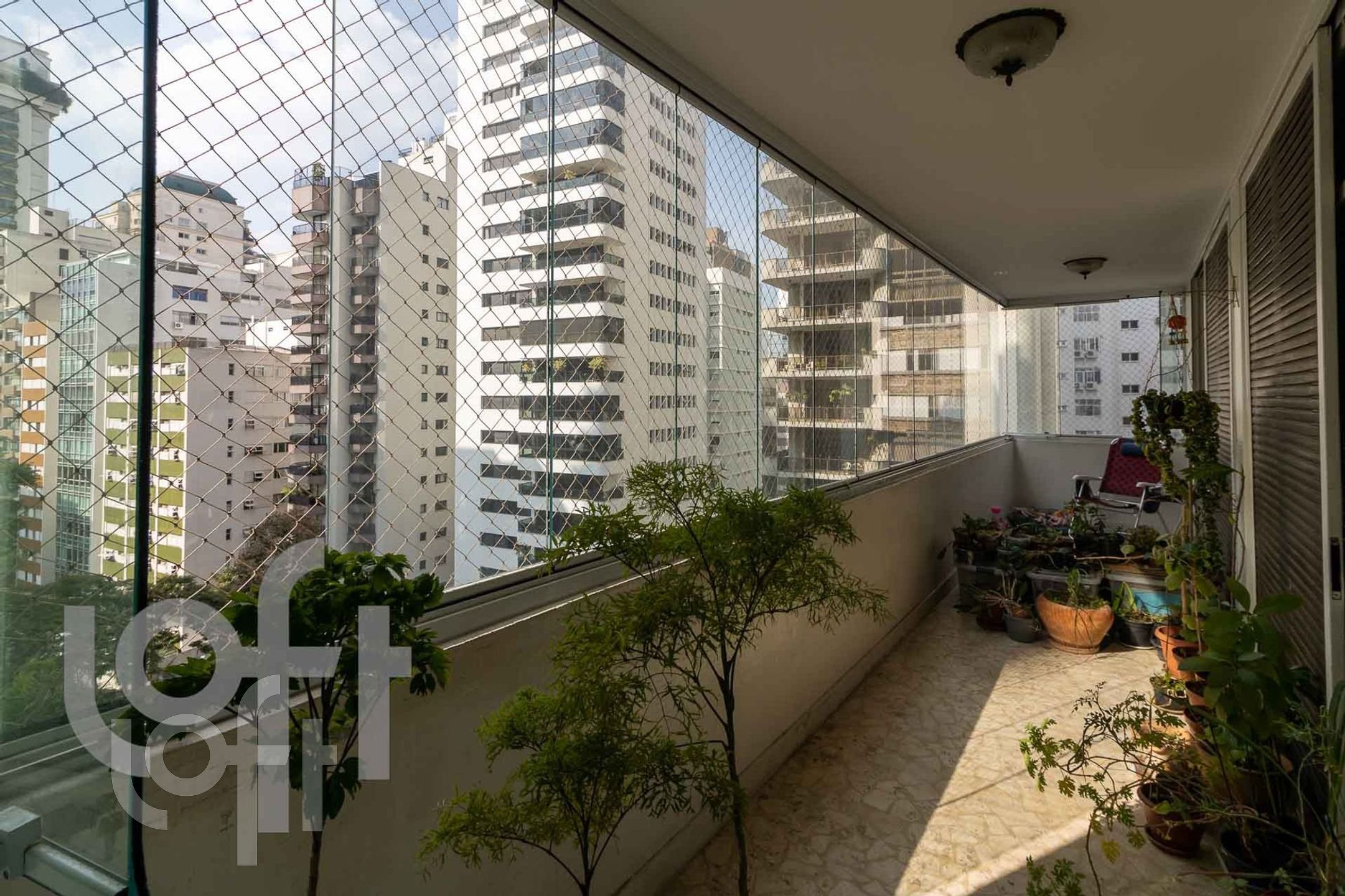 Apartamento à venda com 3 quartos, 200m² - Foto 19