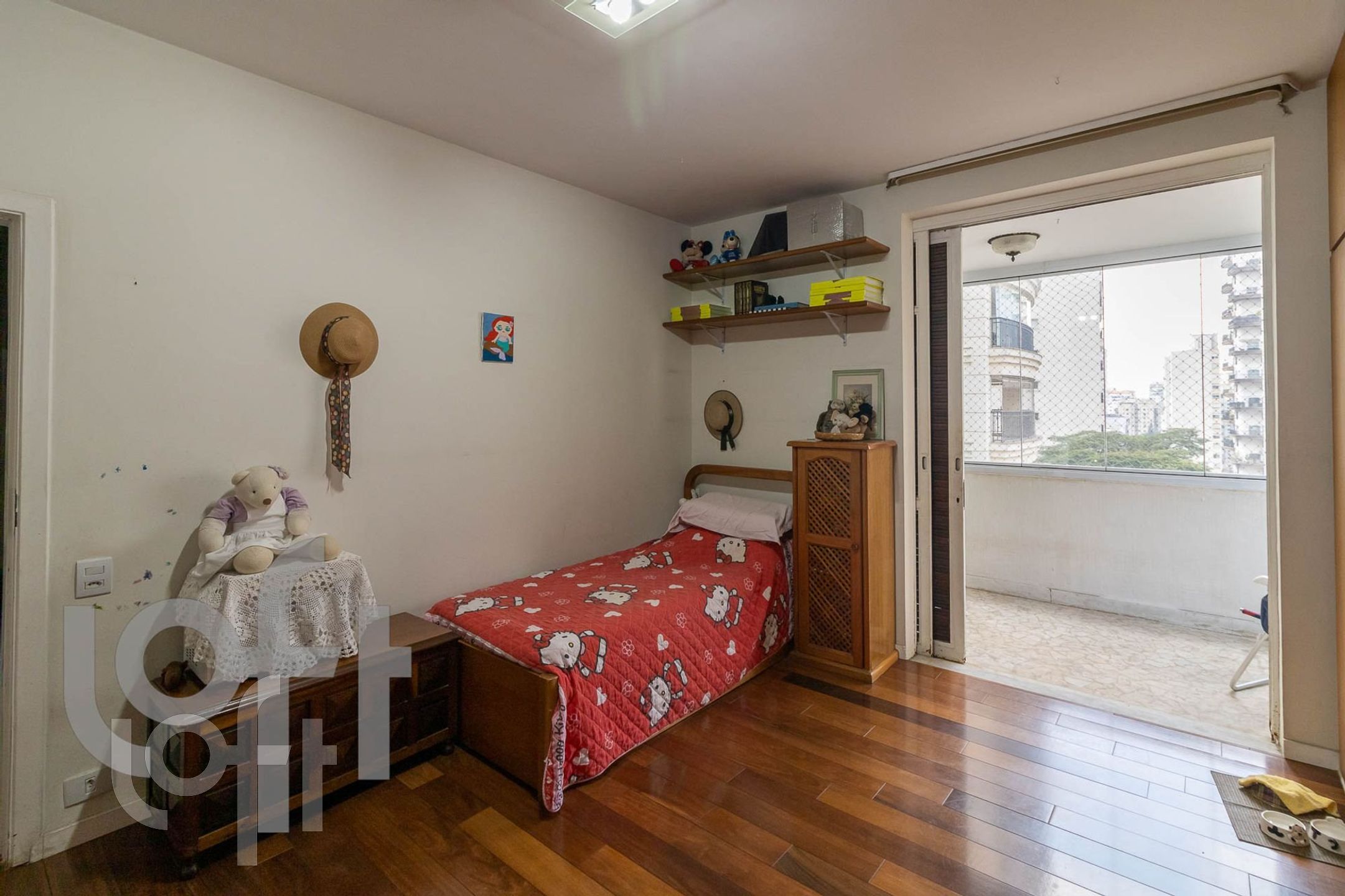 Apartamento à venda com 3 quartos, 200m² - Foto 9