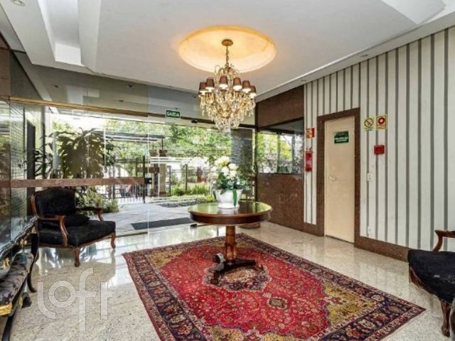 Apartamento com 150m², 3 dormitórios, 2 suítes, 2 vagas, Petrópolis em Porto Alegre