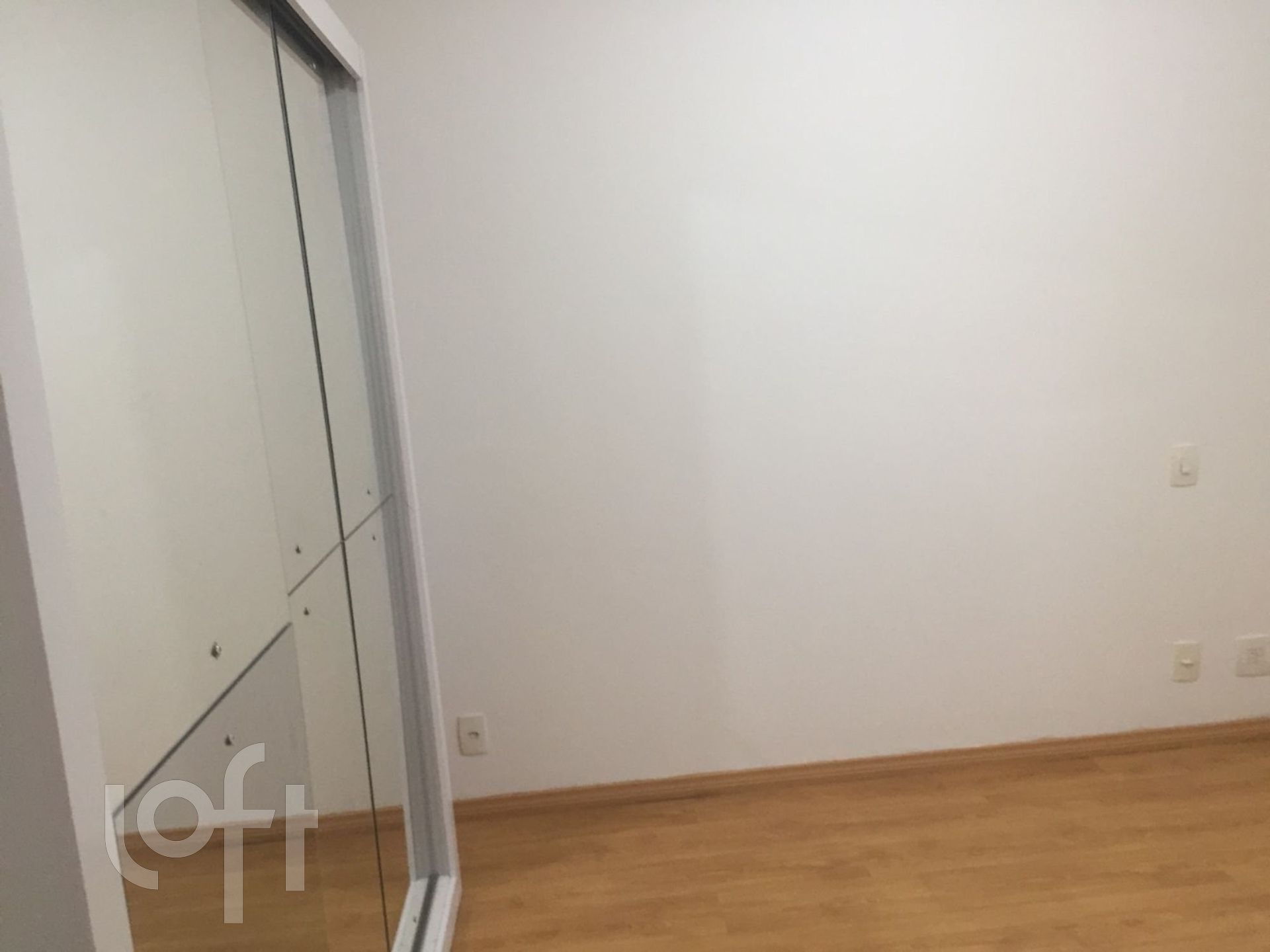 Apartamento à venda com 2 quartos, 60m² - Foto 4