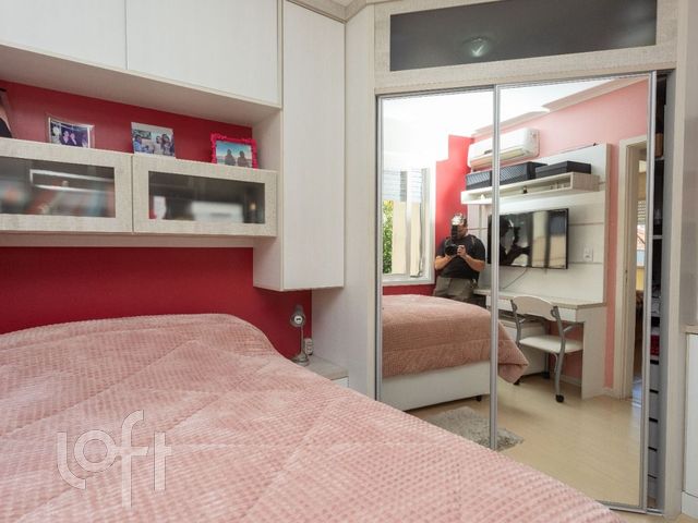 Apartamento com 86m², 3 dormitórios, 1 vaga, Floresta em Porto Alegre