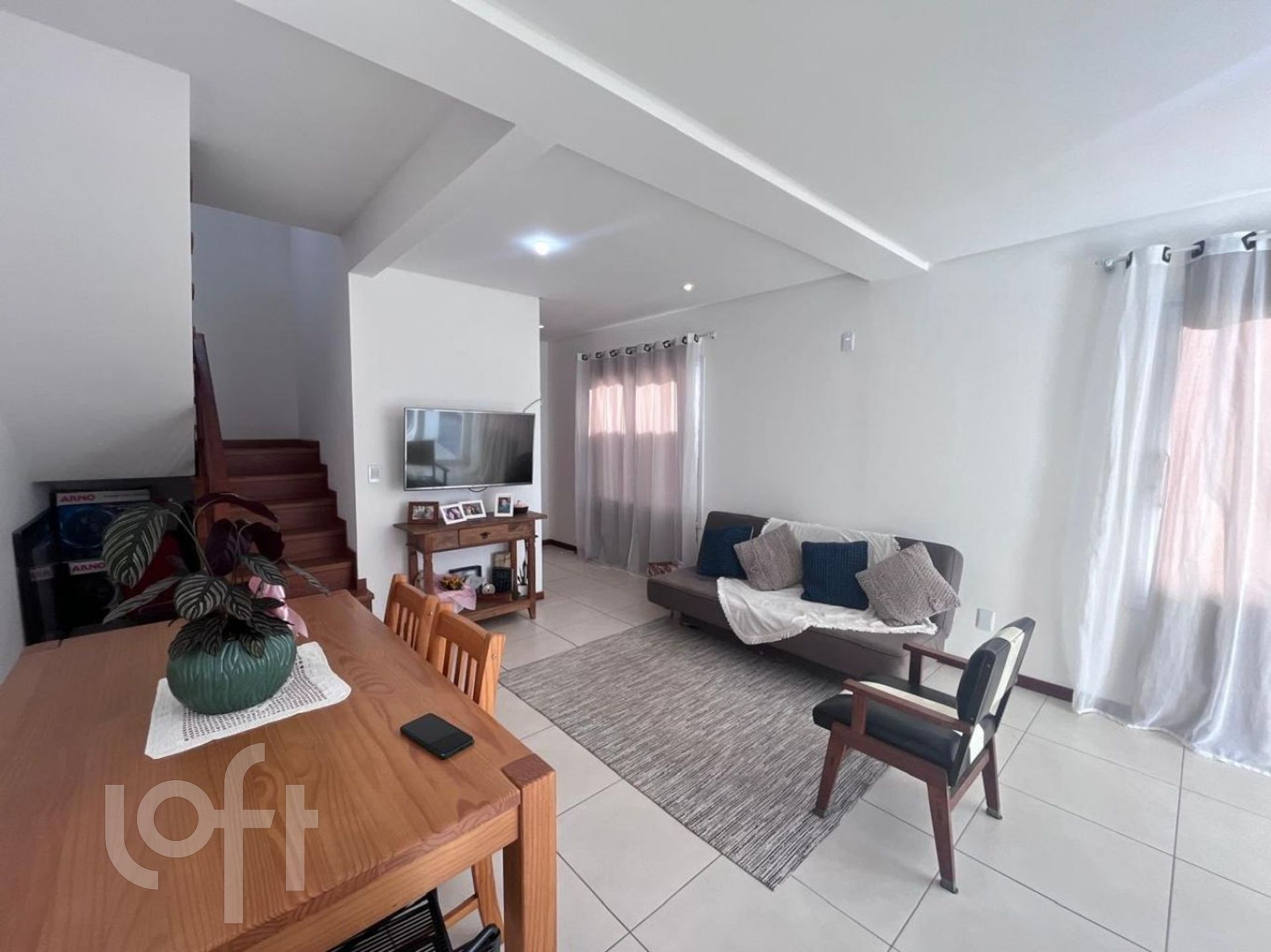 Casa à venda em Moenda com 118 m², 3 quartos, 1 suíte, 1 vaga