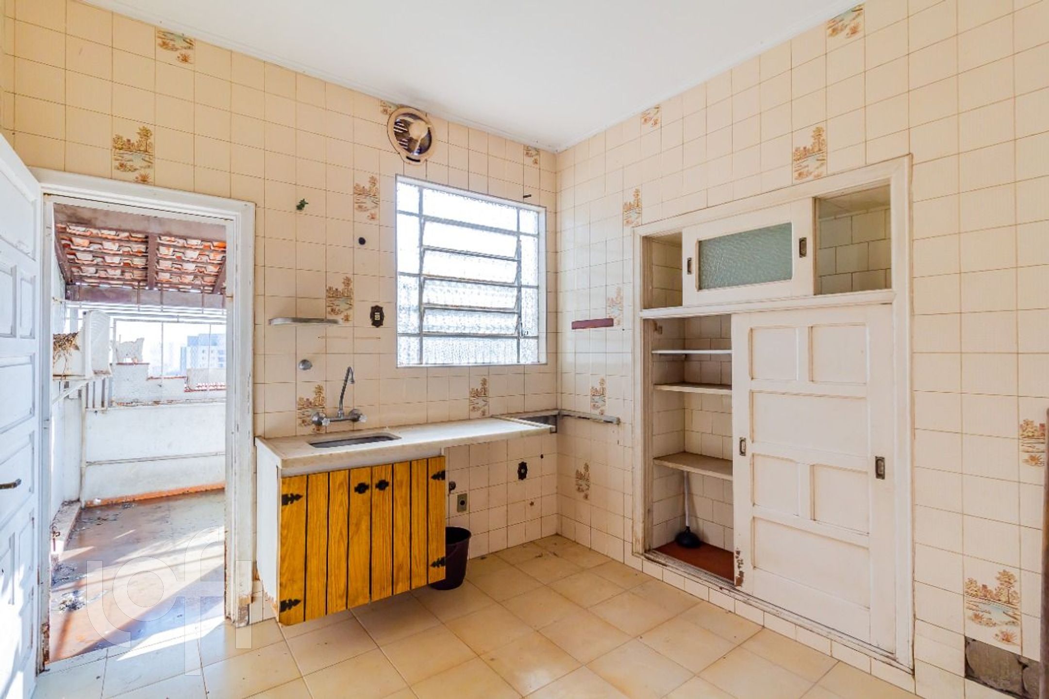 Casa à venda com 6 quartos, 500m² - Foto 24