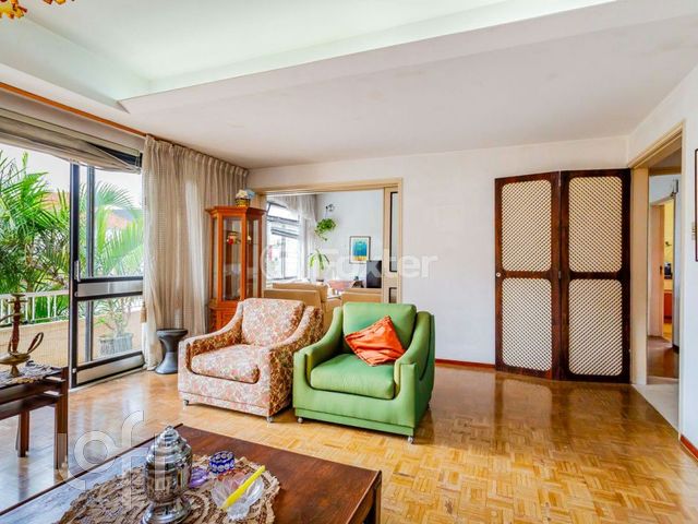 Apartamento com 193m², 3 dormitórios, 1 suíte, 1 vaga, Rio Branco em Porto Alegre