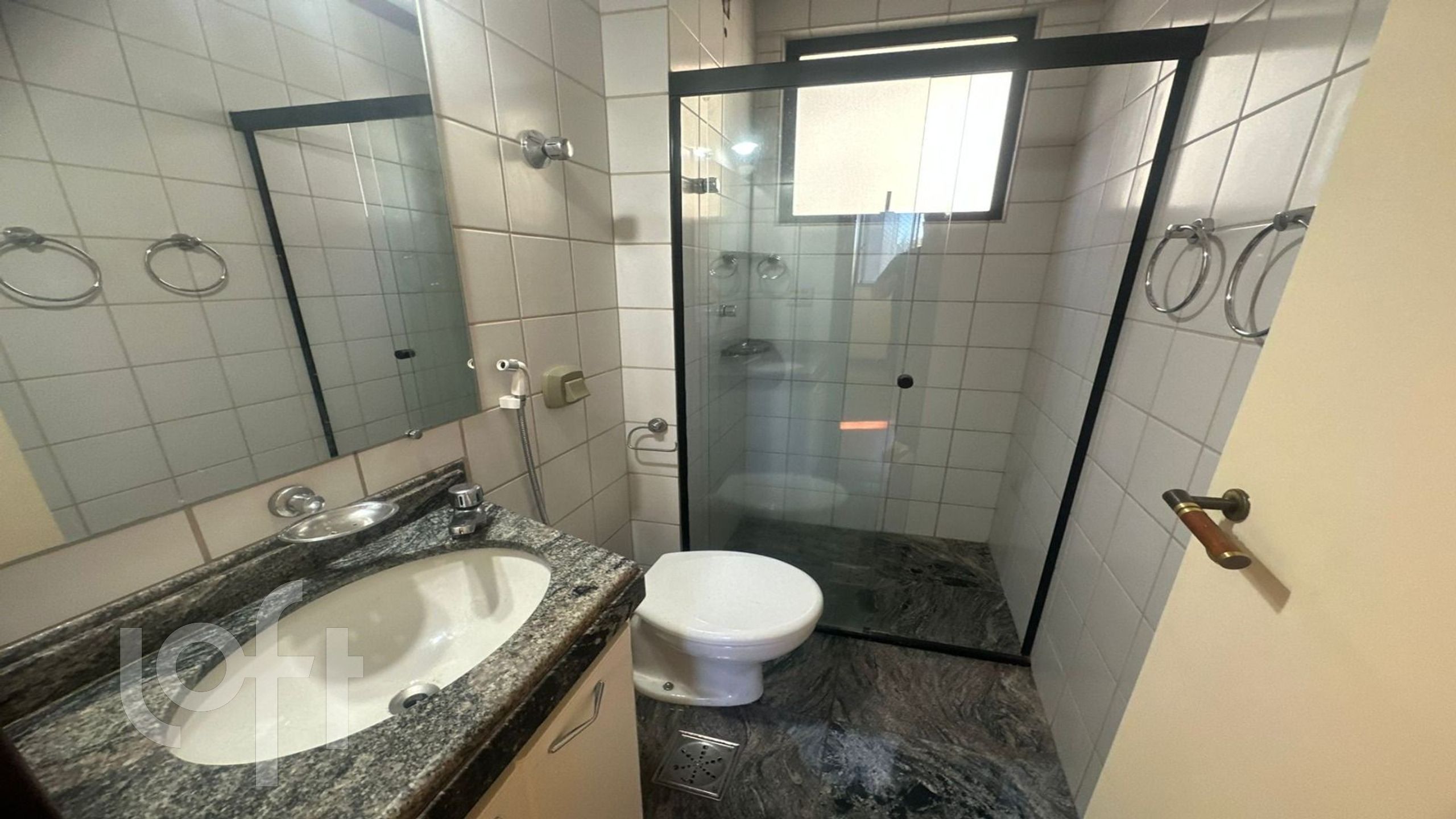 Apartamento à venda com 3 quartos, 84m² - Foto 3