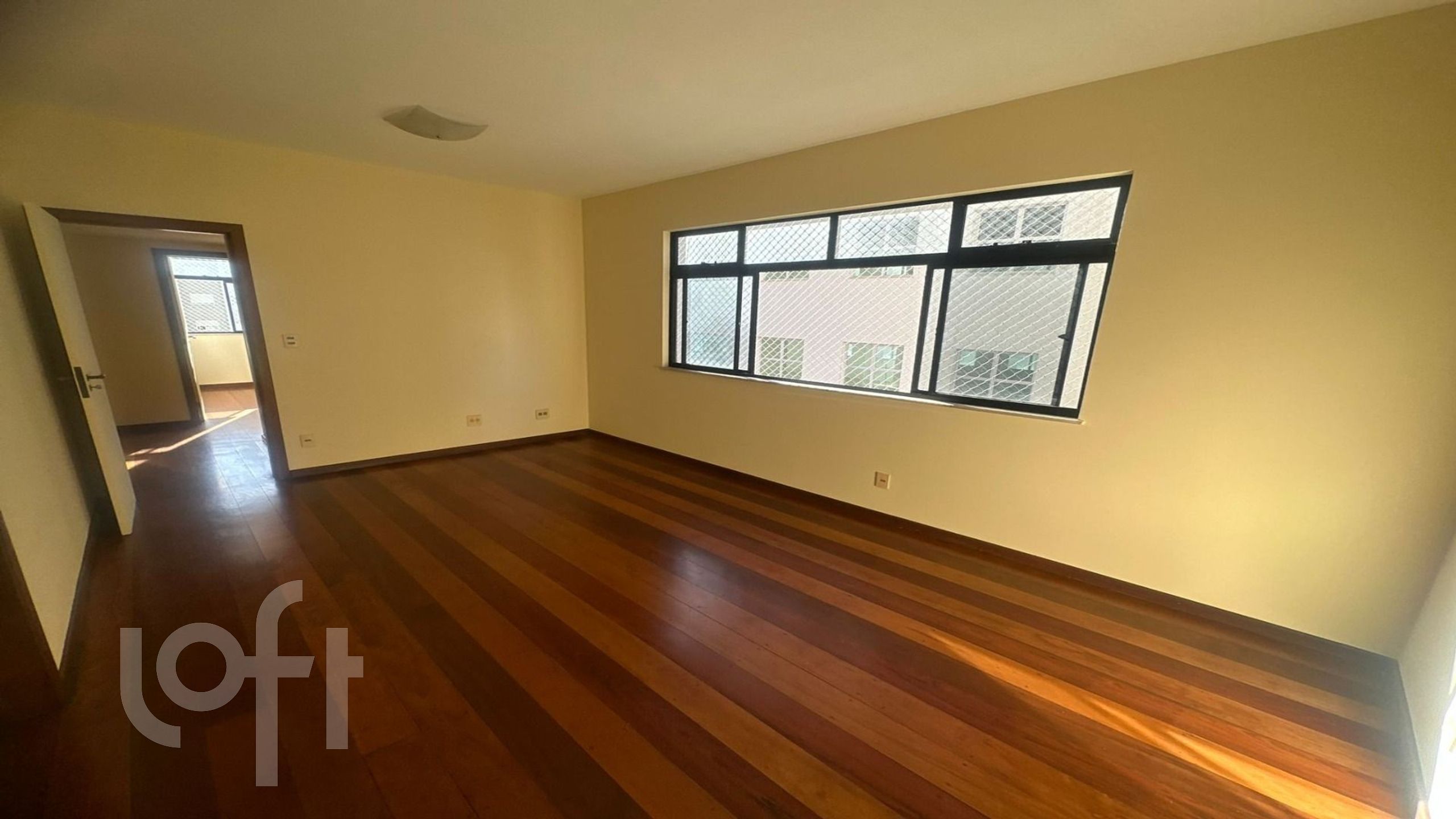 Apartamento à venda com 3 quartos, 84m² - Foto 2