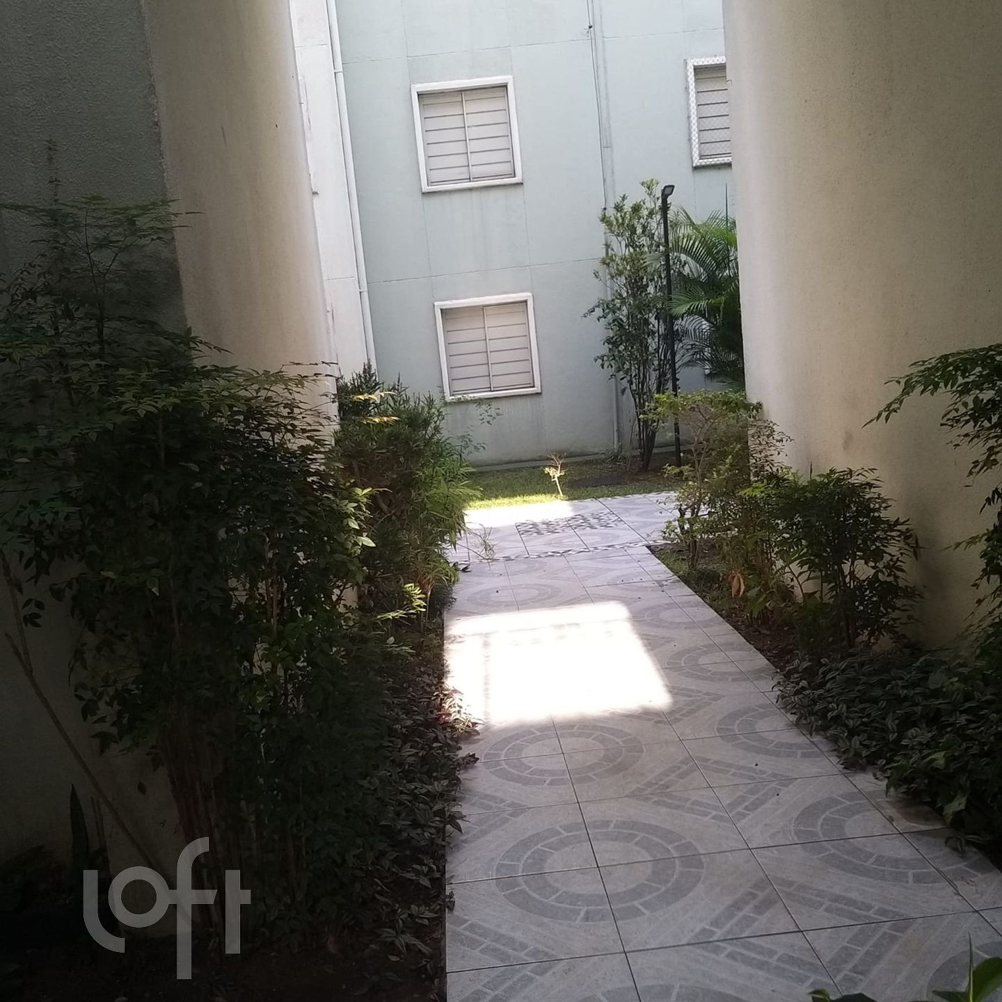 Apartamento à venda com 2 quartos, 42m² - Foto 32