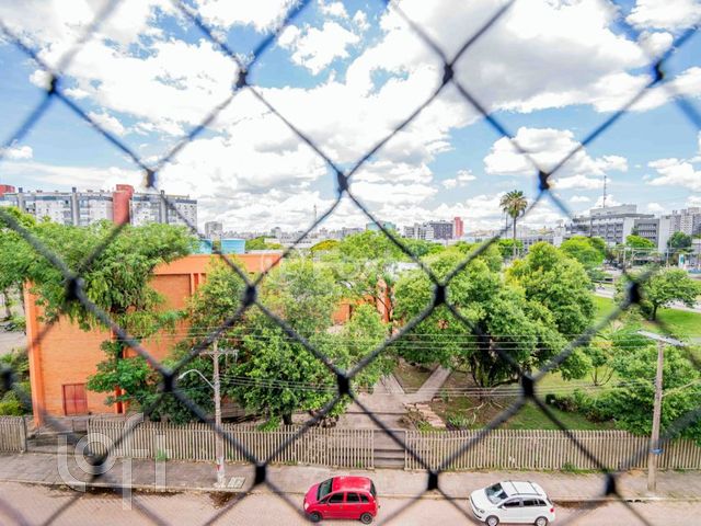 Apartamento com 64m², 2 dormitórios, 1 vaga, Menino Deus em Porto Alegre