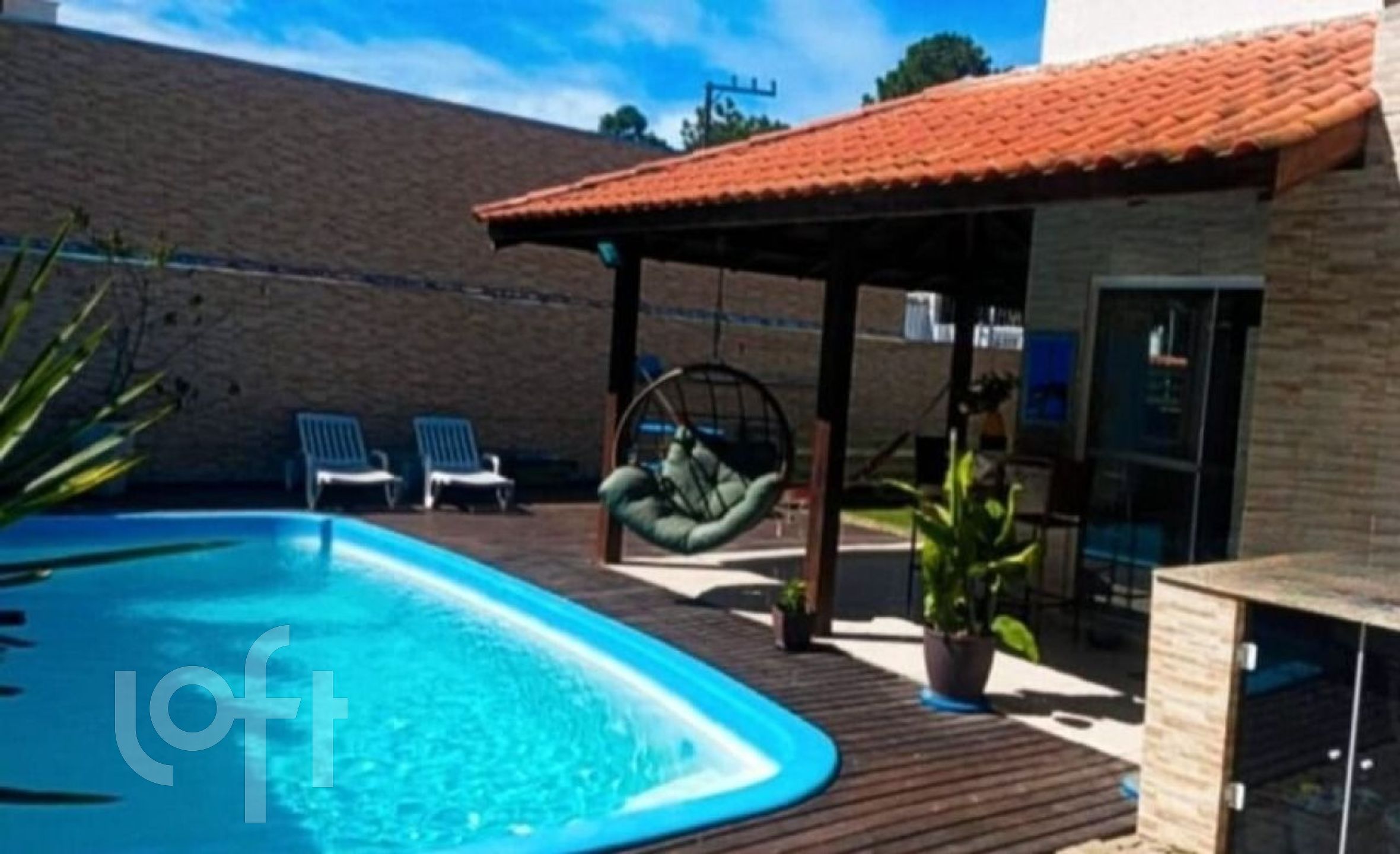 Casa à venda em São João do Rio Vermelho com 300 m², 3 quartos, 4 vagas