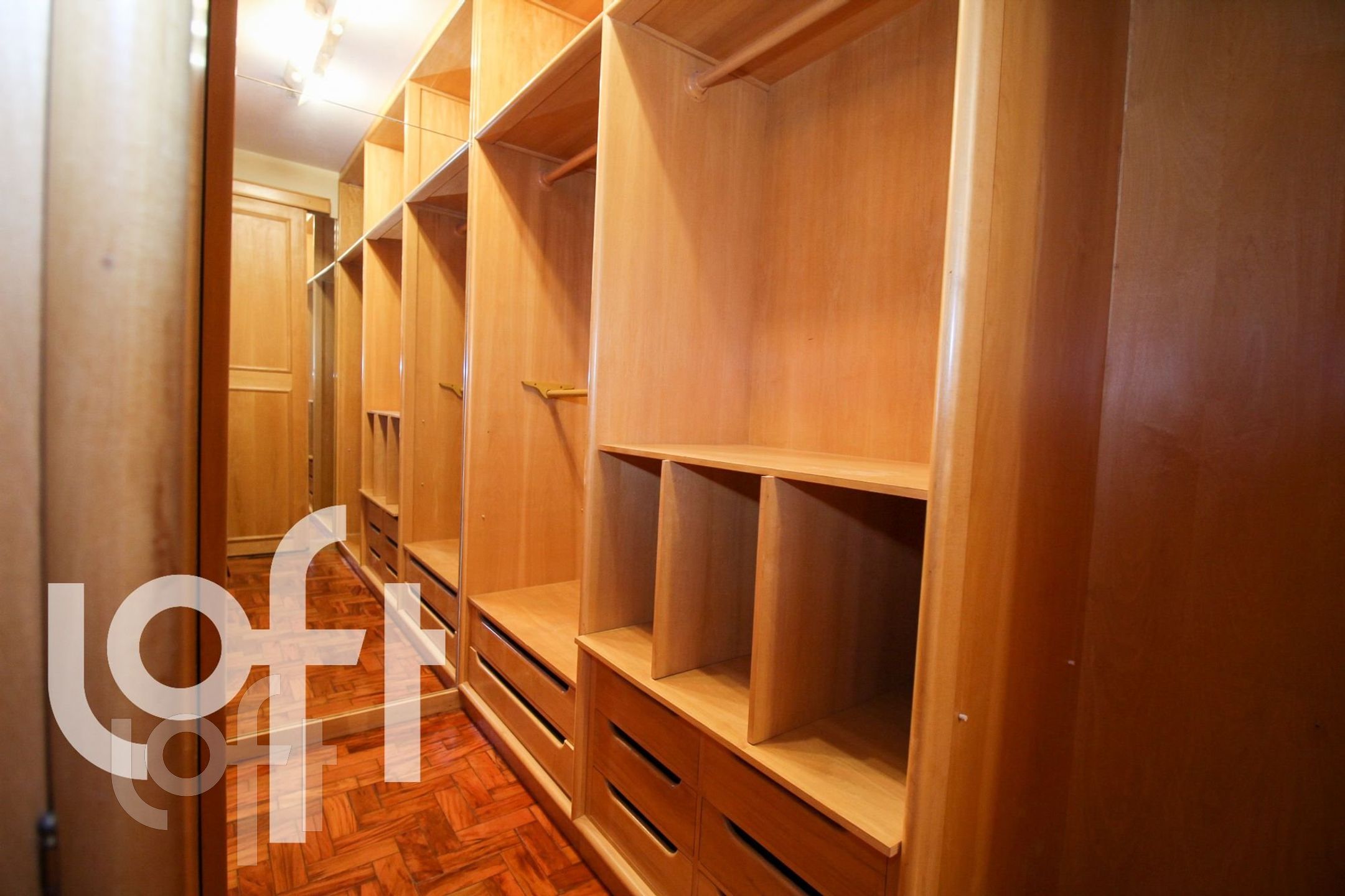 Apartamento à venda com 2 quartos, 200m² - Foto 43