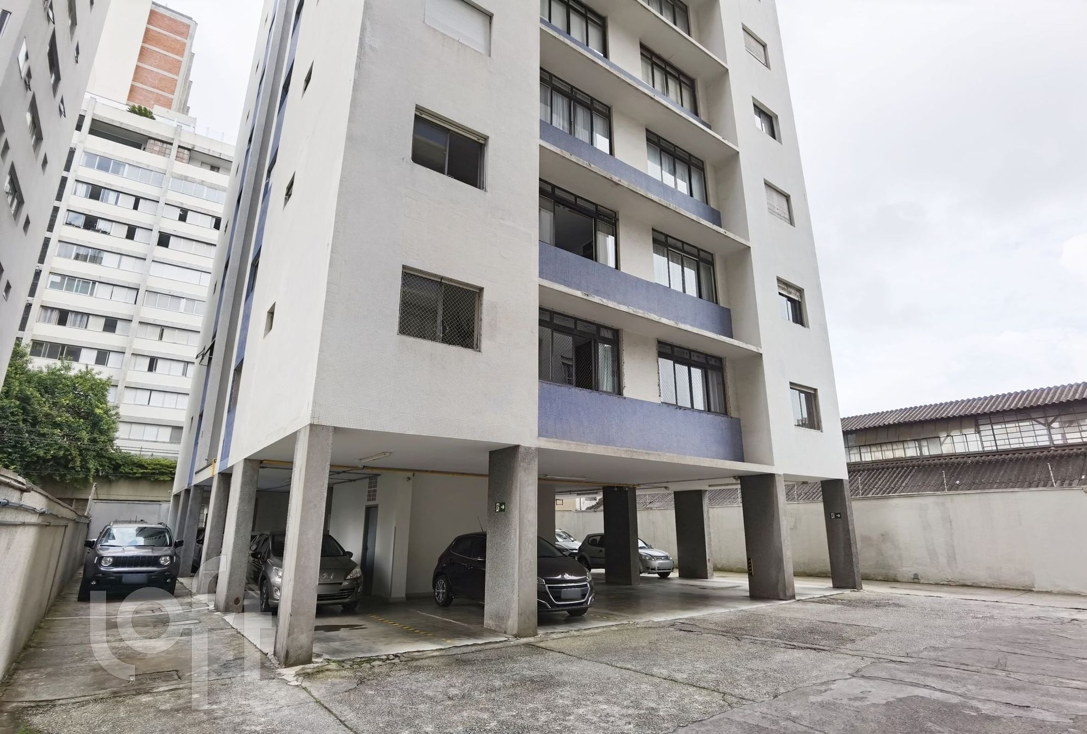 Apartamento à venda com 1 quarto, 61m² - Foto 10