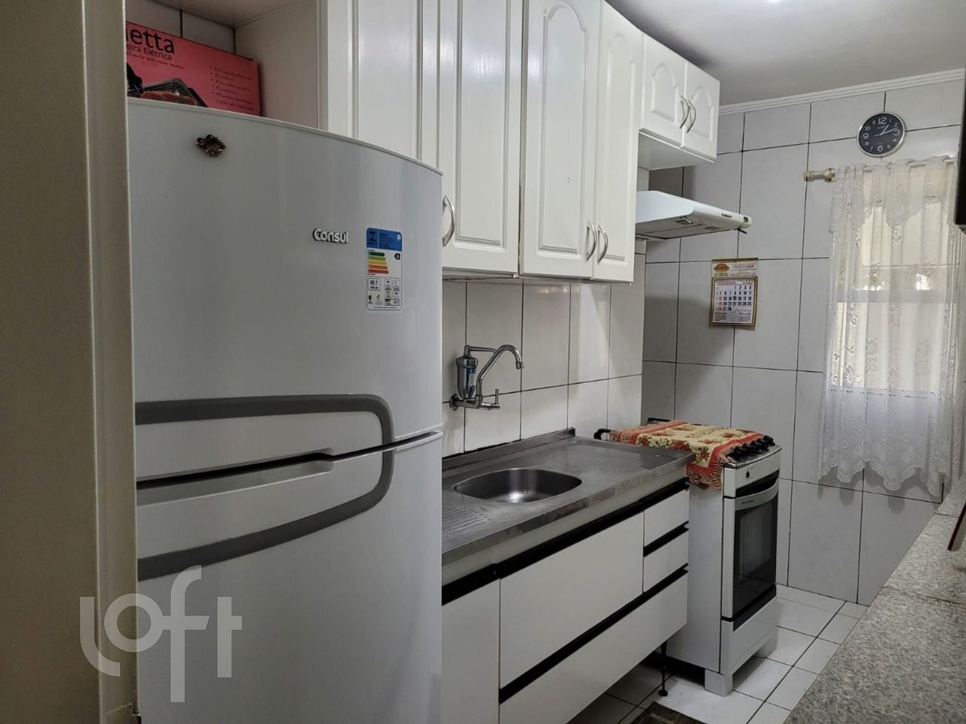 Apartamento à venda com 2 quartos, 64m² - Foto 2