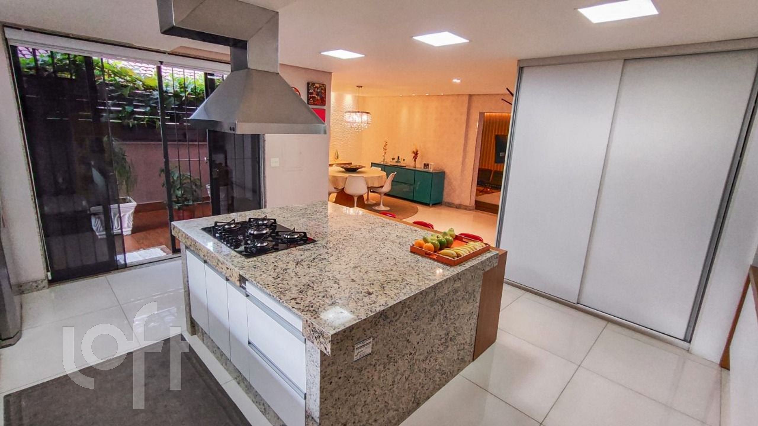 Casa à venda com 3 quartos, 354m² - Foto 3