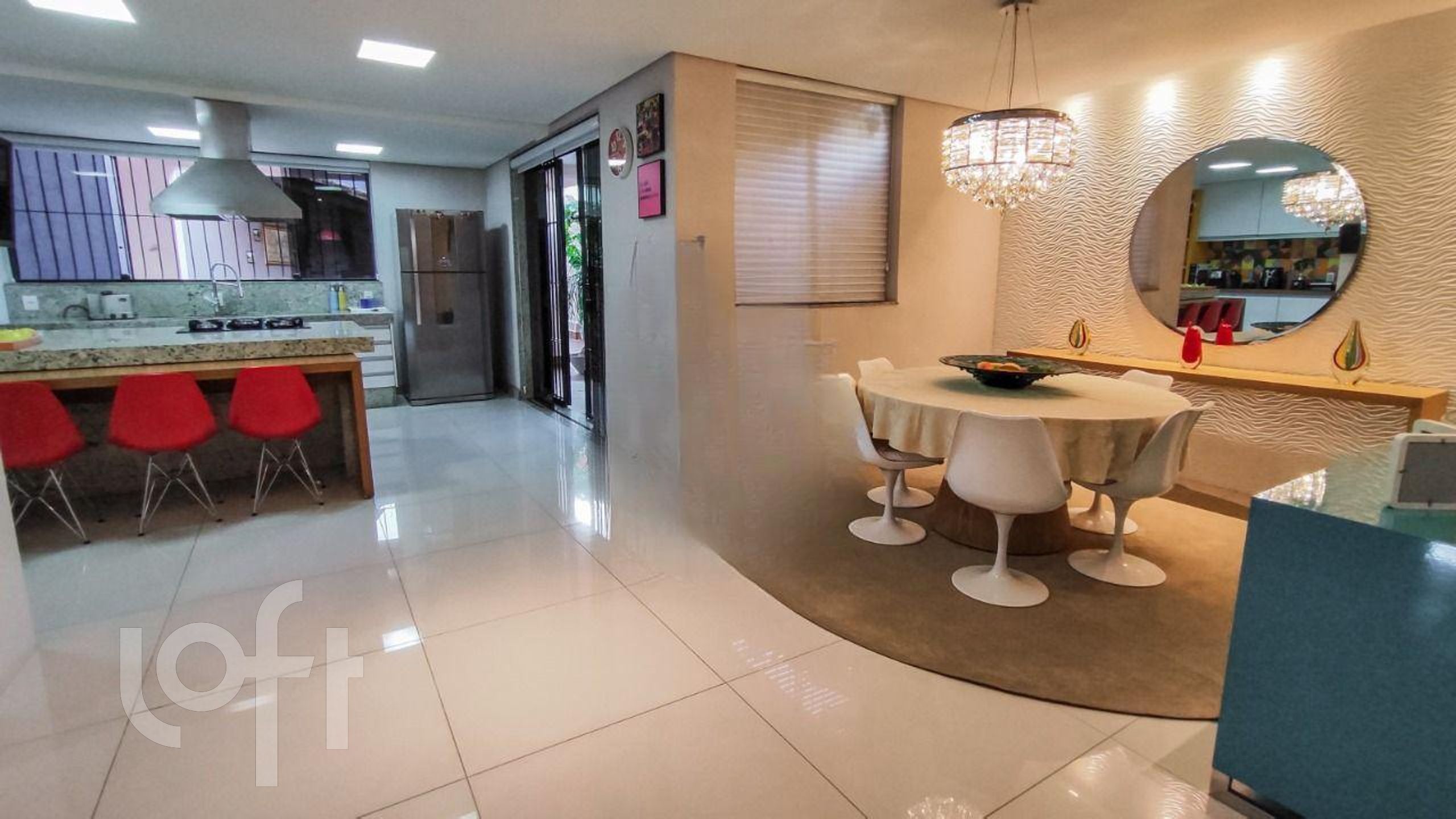 Casa à venda com 3 quartos, 354m² - Foto 8