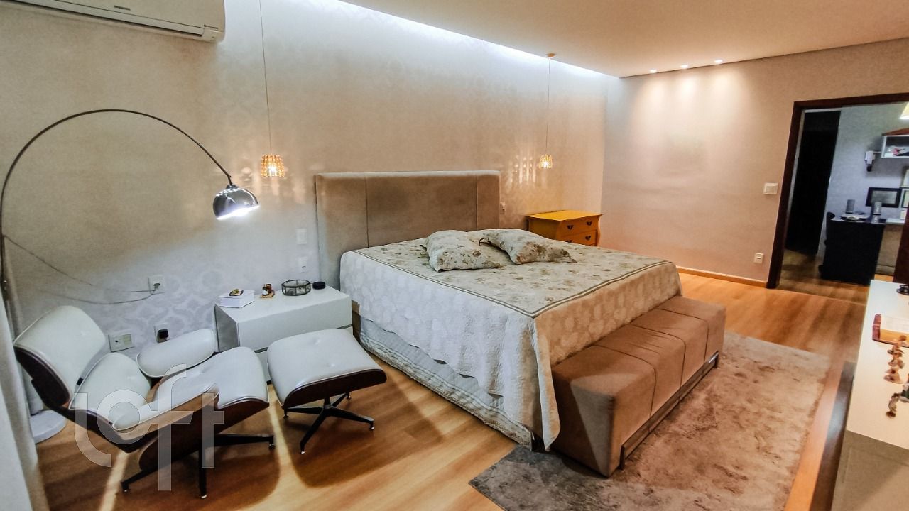 Casa à venda com 3 quartos, 354m² - Foto 5